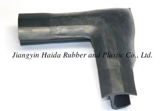 China Custom Molded Rubber Parts EPDM rubber parts molded corners and end pieces supplier
